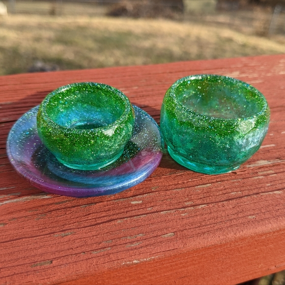 Tiny Resin Bowls Set Cute Adorable Gift Handmade Resin Art Tiny Saucer Plate - Picture 4 of 8